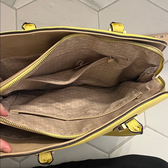 Large Yellow Handbag - Picture 6 of 15